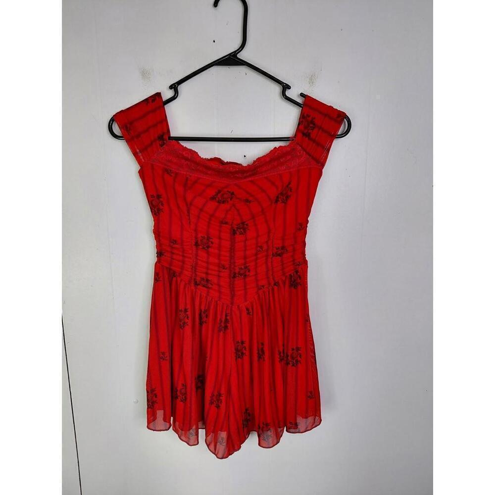Kimchi Blue Romper XS Mini Dark Romantic Whimsigoth Lace Neckline Cap Sleeves
